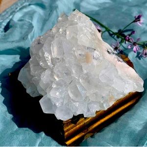 Delicious Apophyllite Crystal with Stilbite Love
